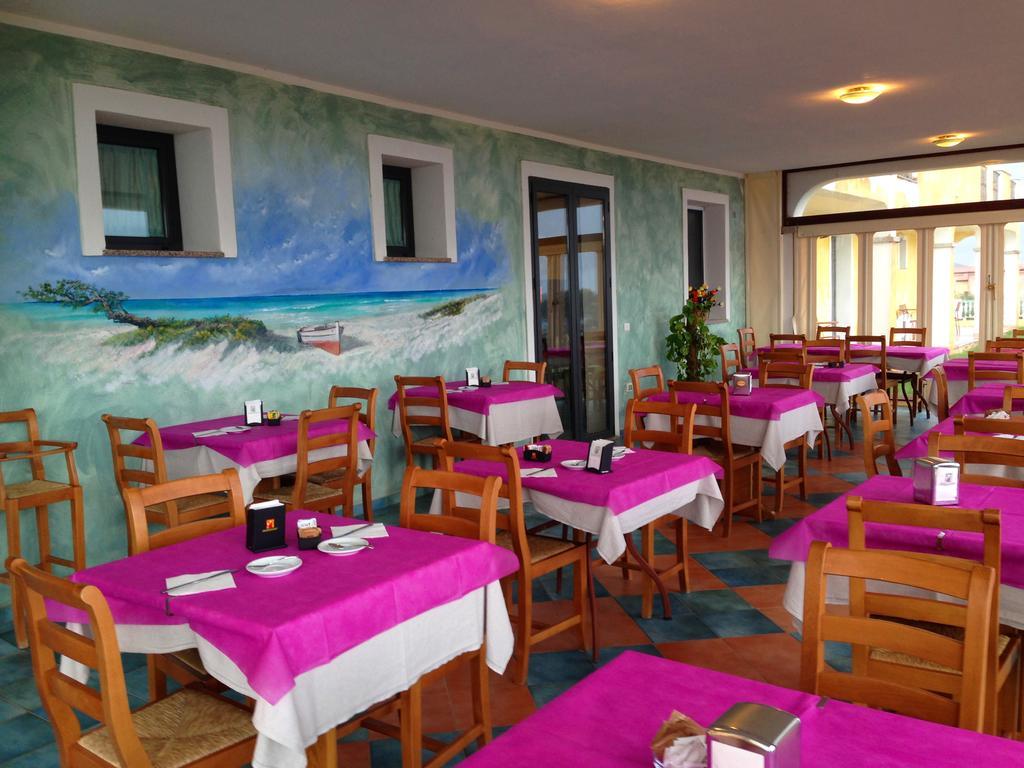 Appartamenti Abbaidda 2 Valledoria  Pokoj fotografie